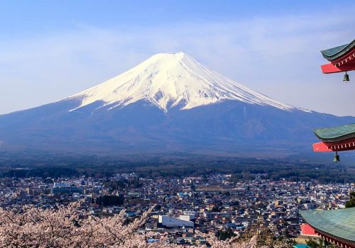 Churei-to-pagoda-and-Mount-Fuji